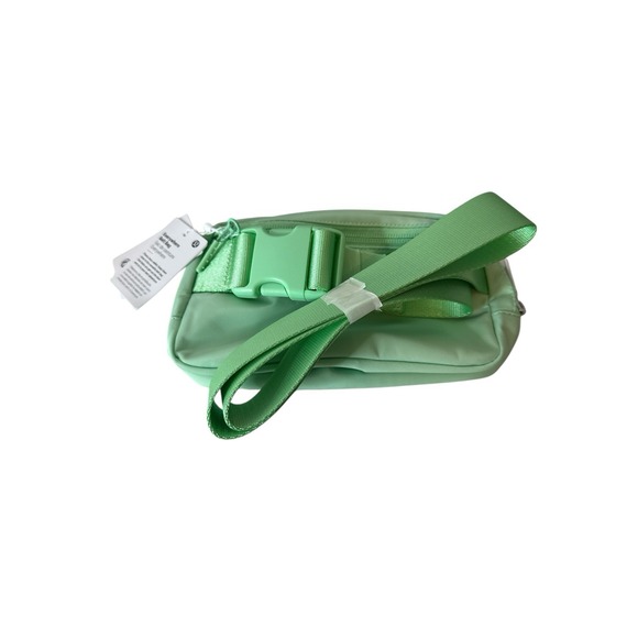 New Lululemon Everywhere Belt Bag 1L Crossbody‎ Waist Fanny Pack Zipper - Picture 6 of 9